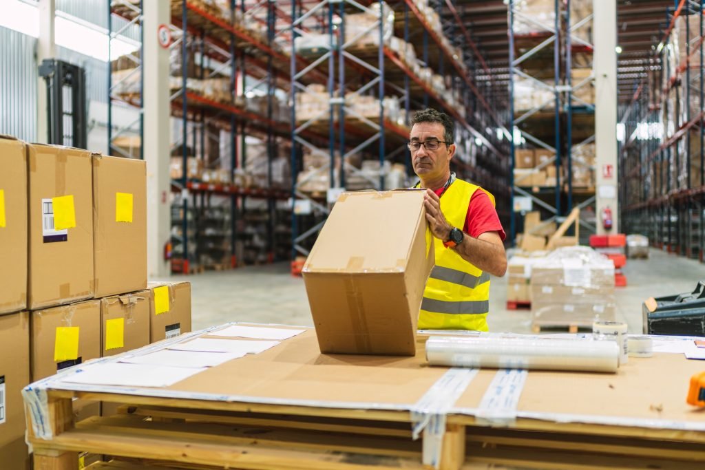 Destination Warehousing, Transport and Distribution / Courier